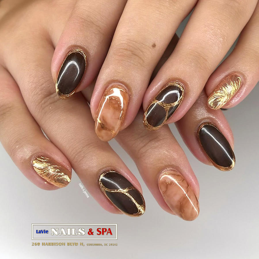 nail design by LaVie Nails and Spa 